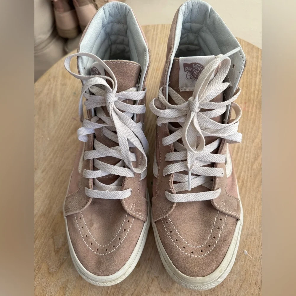 VANS Sk8-Hi, PigSkin Pink Skate Hightop Size Mens 7